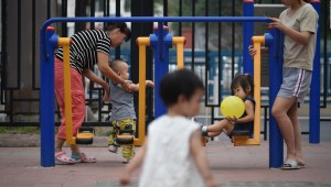 China considera tener más hijos