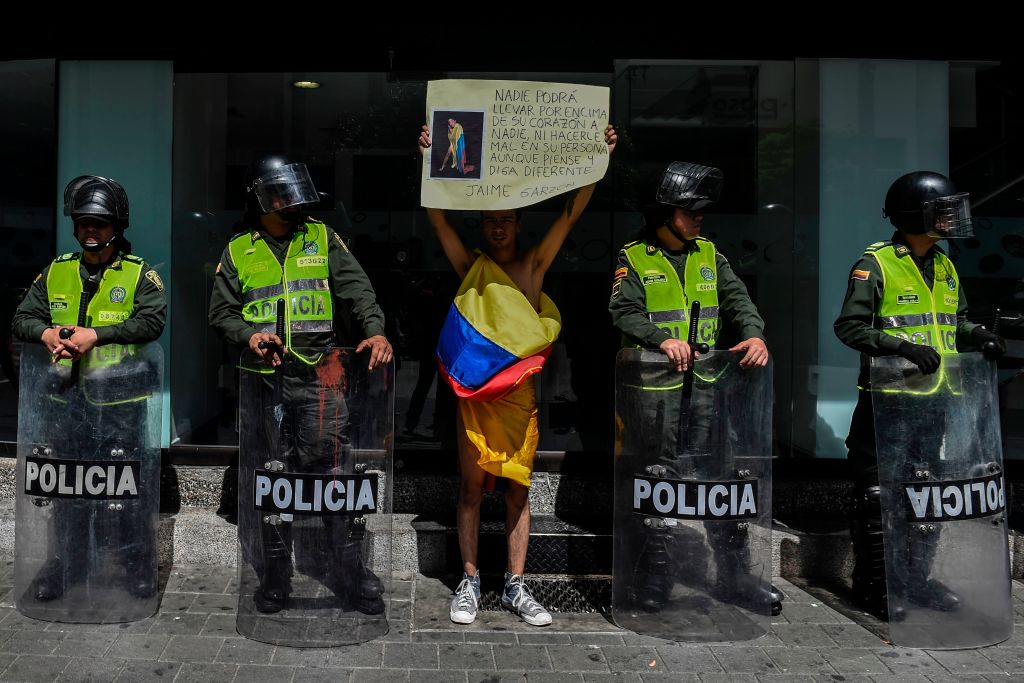 Fotos Manifestaciones Durante La Posesión Del Presidente Iván Duque