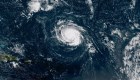 Puertorriqueños en alerta meteorológica