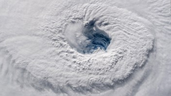 Empresas se solidarizan ante la llegada del huracán Florence