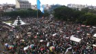 Manifestación masiva de campesinos contra Jimmy Morales