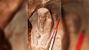 Descubren nueva esfinge de 2.000 años en Egipto | Video | CNN