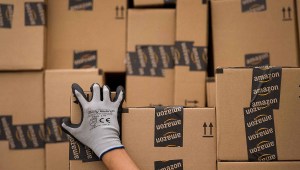 Amazon subirá a 15 dólares el salario mínimo de sus empleados en EE.UU.