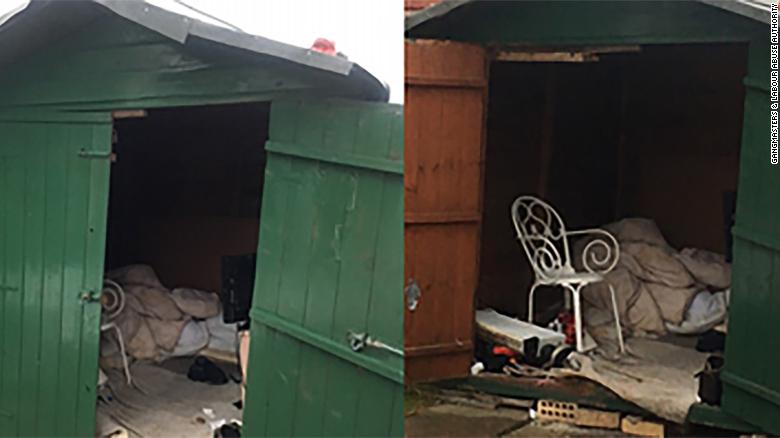 Funcionarios de Reino Unido publicaron esta foto del cobertizo donde se cree que vivió el hombre.