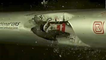 Dron causa serios daños a avioneta durante experimento