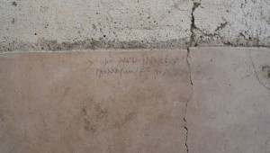 Un grafiti en carbón en Pompeya puede reescribir lo que conocemos.
