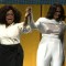 Michelle Obama comienza gira de libro con Oprah