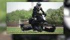Policía de Dubai entrena en motos voladoras