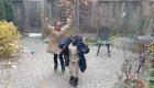 Mira la reacción de estos niños refugiados al ver la nieve
