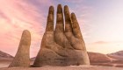 ¿Monumento o espejismo? La mano del desierto de Atacama
