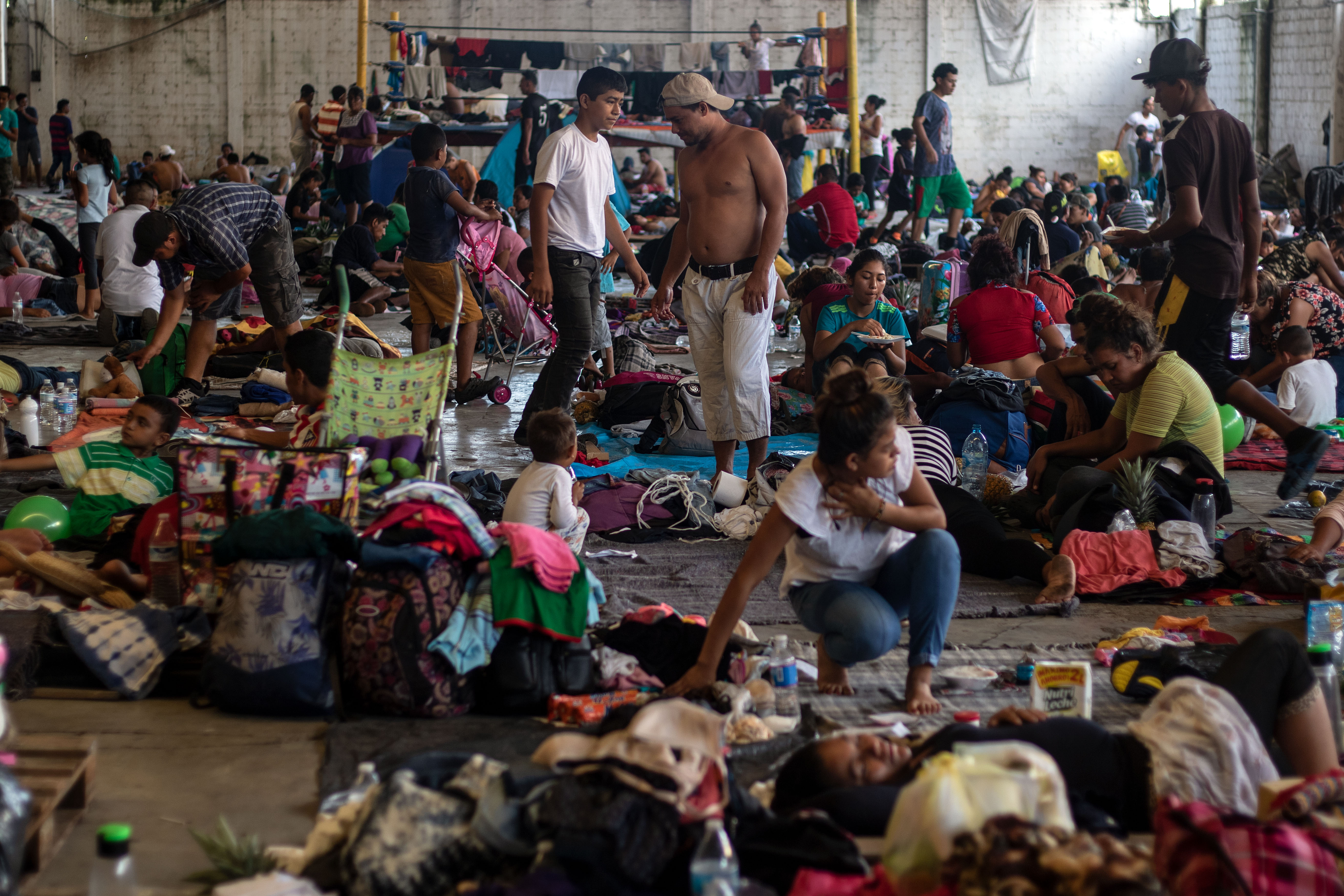 Caravana de inmigrantes se dispersa y llegan los primeros a Ciudad