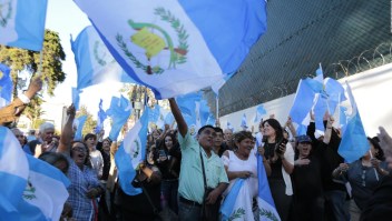 La crisis institucional de Guatemala se ve en las calles