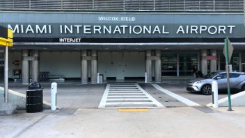 El cierre parcial del gobierno afecta funcionamientos de varios aeropuertos