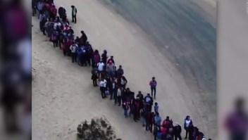 Detienen a más de 300 migrantes en zona fronteriza de Arizona