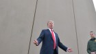Trump firma presupuesto, pero declararía emergencia nacional