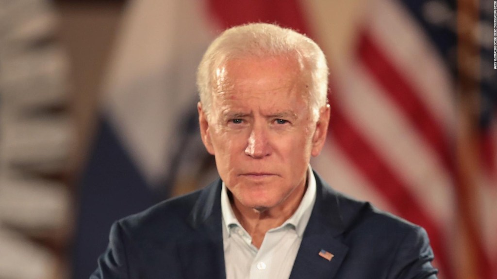 Joe Biden lidera encuesta demócrata