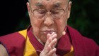 Hospitalizan al Dalai Lama