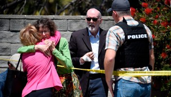 Investigan tiroteo en sinagoga de San Diego como crimen de odio