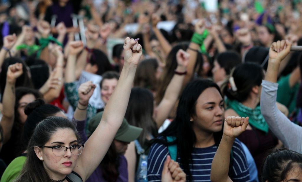 Metoo méxico marchas mujeres denuncias piden presunción de inocencia INE Women take part in a demonstration on the International Women's Day, in Guadalajara, Jalisco state, Mexico on March 8, 2019. - Protests, strikes and studies -- people around the globe are taking action to mark International Women's Day and to push for action to obtain equality. (Photo by Ulises Ruiz / AFP) (Photo credit should read ULISES RUIZ/AFP/Getty Images)