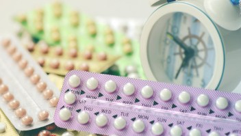 Nueva campaña busca "liberar" la compra de pastillas anticonceptivas