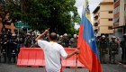 Guaidó busca el apoyo masivo de militares en Venezuela