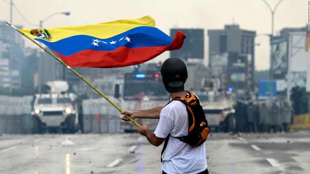 Acción militar sin uso de la fuerza, ¿la solución para Venezuela?