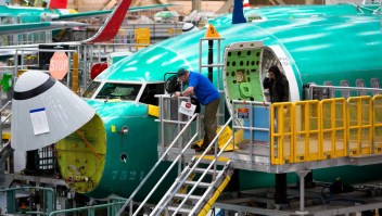 La revisión del avión 737 MAX de Boeing bajo escrutinio