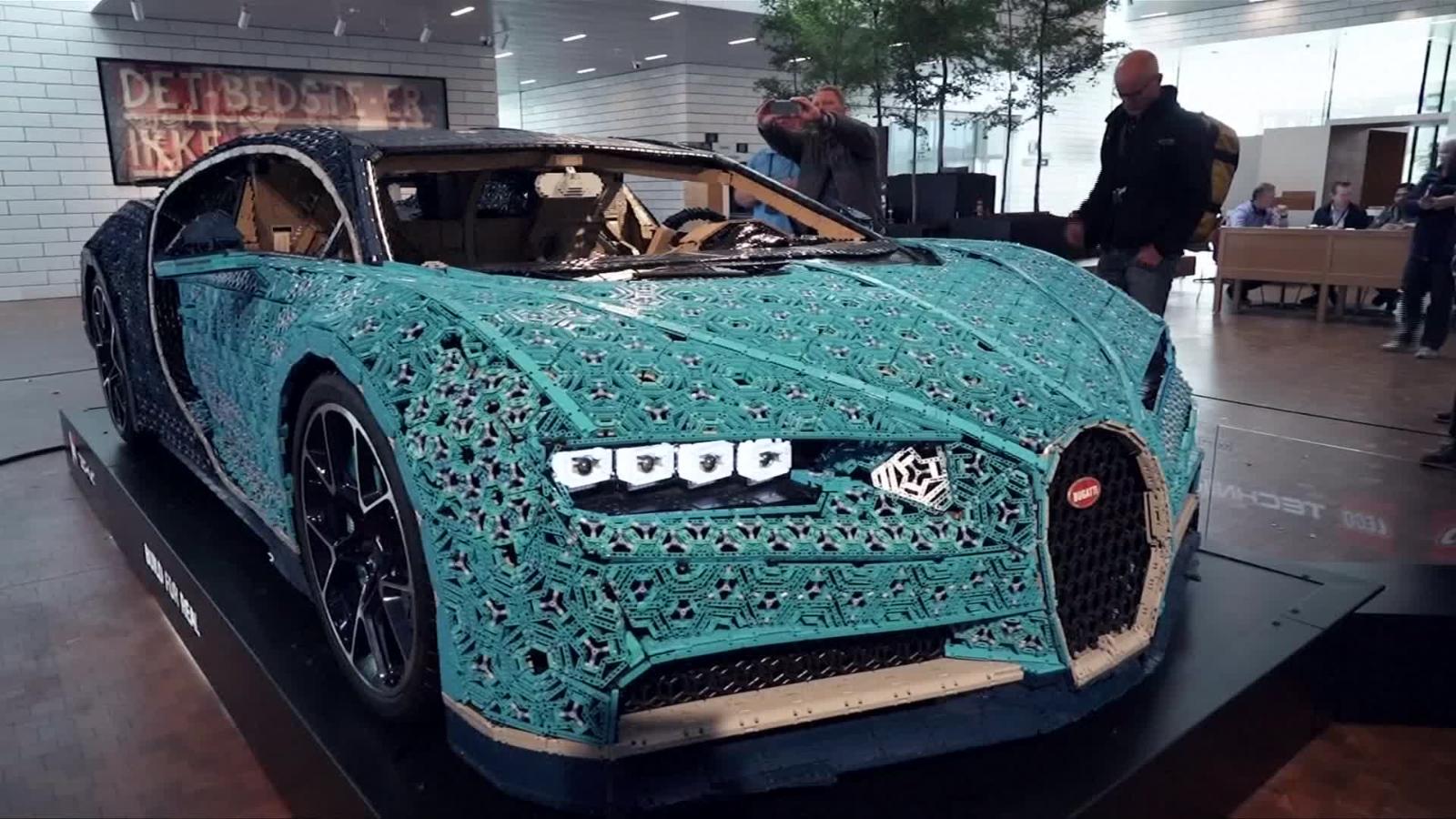Un Bugatti tamaño real hecho de legos | Video | CNN