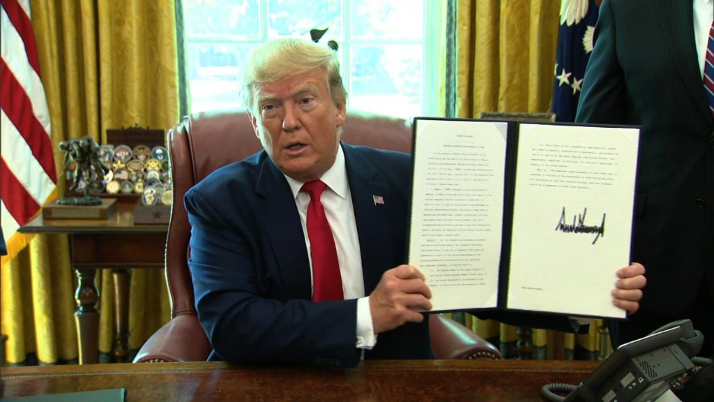 Trump impone sanciones más duras a Irán