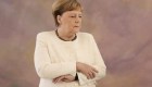 Merkel aparece temblando en público por segunda vez