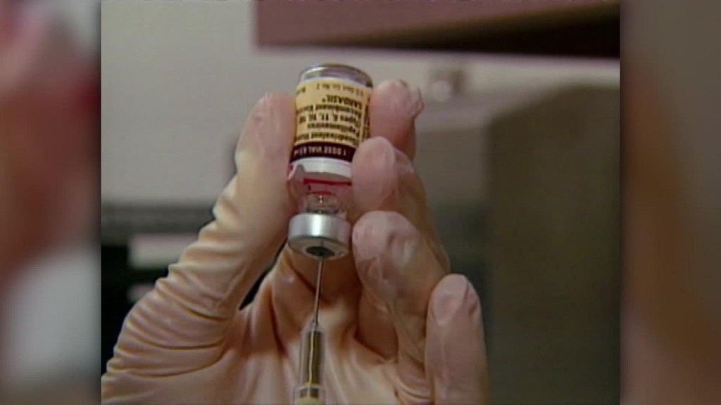 CDC: hombres menores de 26 deben vacunarse contra el VPH