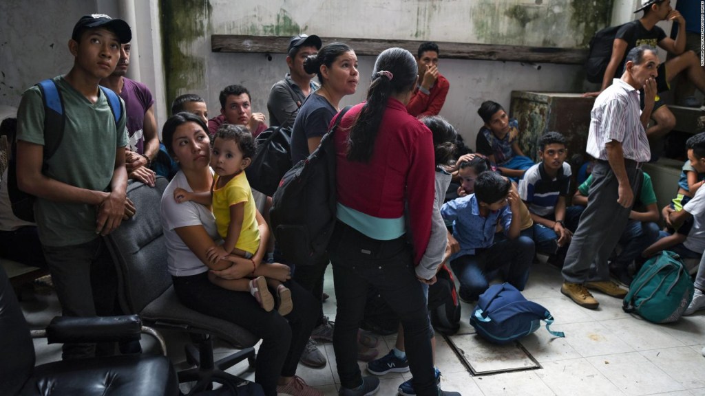Más de 450 migrantes detenidos en redadas en Veracruz