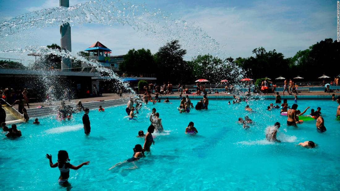 Los parques y piscinas de bolas infantiles están plagados de gérmenes y  bacterias