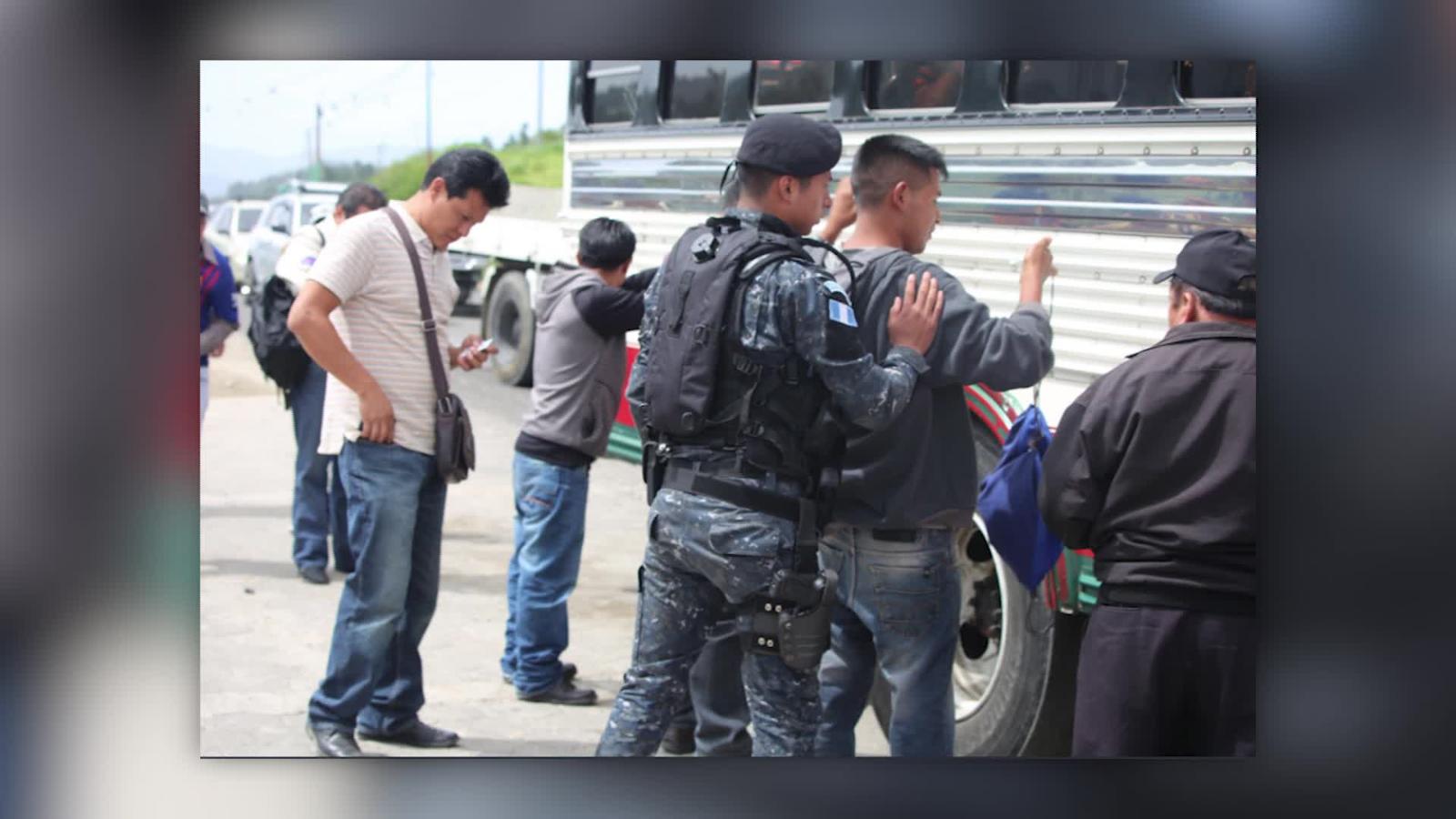 Guatemala: Detienen 109 migrantes en operativos de control migratorio | Video | CNN