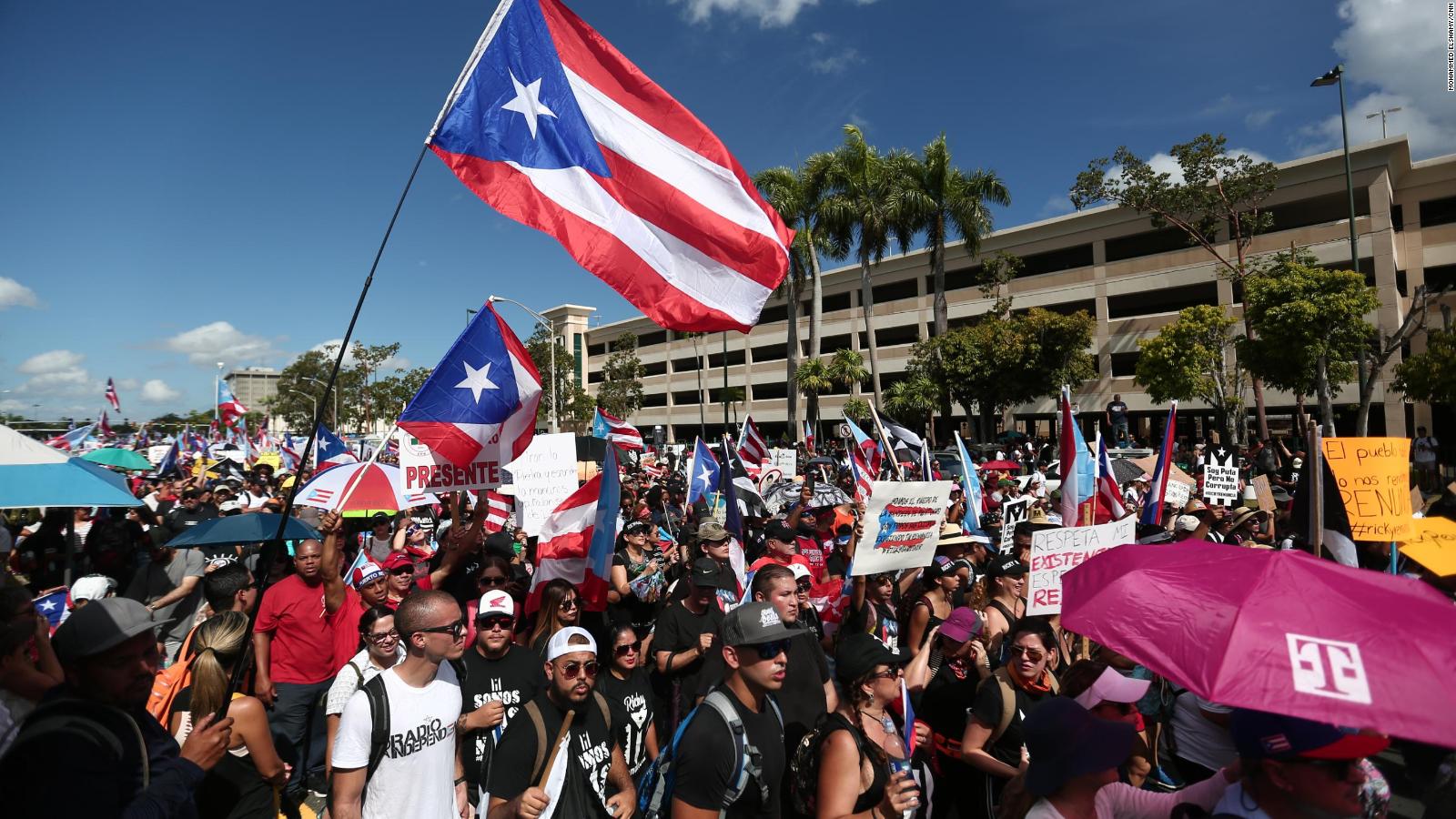 Manifestantes En Puerto Rico Insisten En La Dimisión De Ricardo Rosselló Aunque Hay Quienes Ven