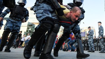 Arresto masivo de manifestantes en Moscú