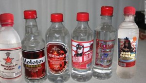 El Ministerio de Salud de Costa Rica dice que estas bebidas fueron adulteradas con metanol.