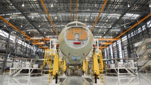 Breves económicas: Se disparan ventas de Huawei, Airbus comienza fabricación del A220