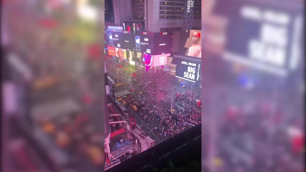 Falsa alarma de tiroteo crea pánico en Times Square