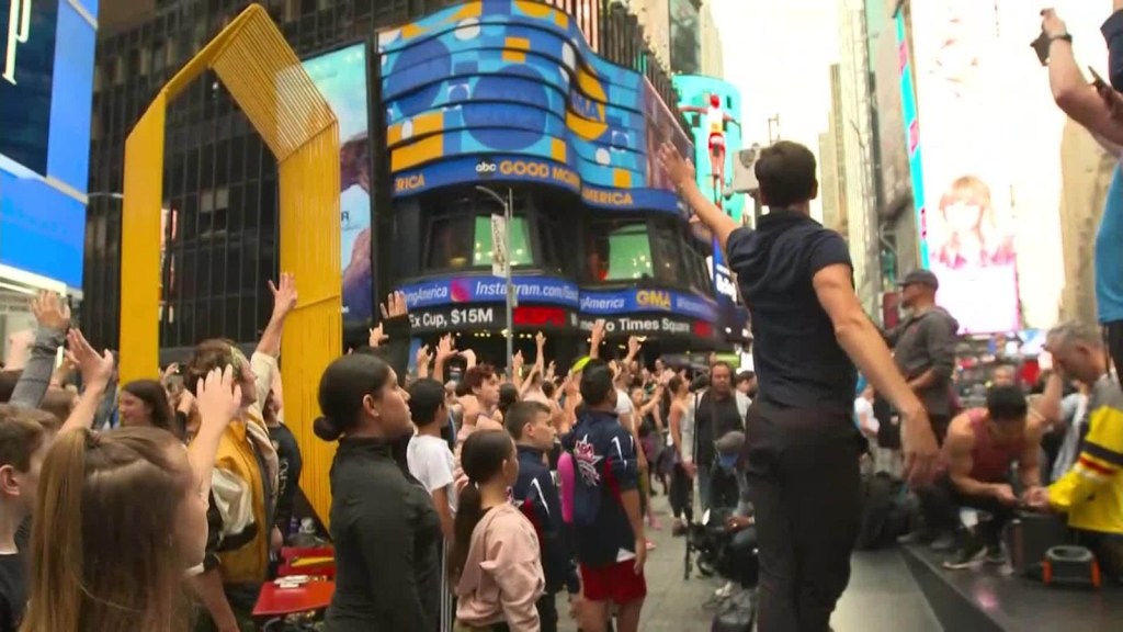 Protestan con ballet en las calles de Nueva York