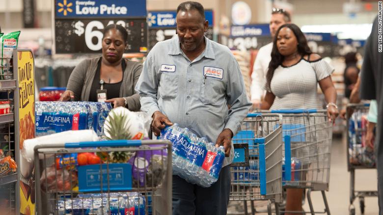 August 28, 2019, Fort Lauderdale, Florida, U.S: Residents of Florida stock up with groceries and water in preperation for hurricane Dorian. Florida Governor Desantis, declared a state of emergency for 26 counties in Florida, as Hurricane is forecast to hit Florida as a major category 3 hurricane. (Credit Image: ? Orit Ben-Ezzer/ZUMA Wire)