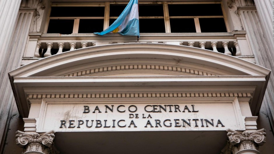 ¿Es el momento para apostar por acciones y bonos argentinos?