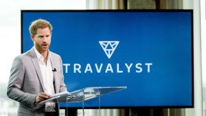 El príncipe Enrique lanza una iniciativa de viajes sostenibles