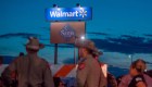 Walmart reduce venta de armas y municiones
