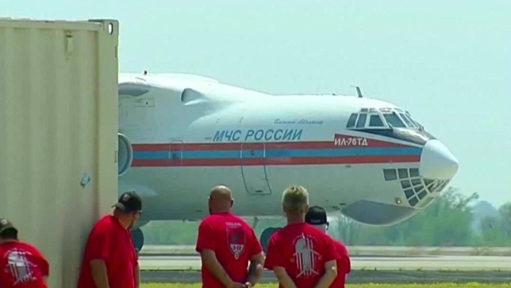 Llega a Bolivia avión ruso para enfrentar incendios