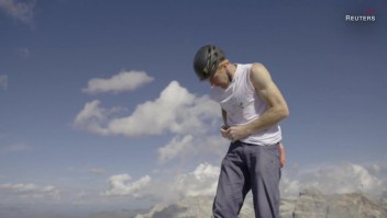 Montañista sube 550 metros sin cuerdas y en tiempo récord