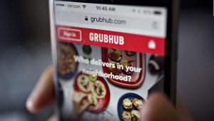 Acciones de Grubhub caen más de 40%
