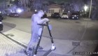 Arrestan a hombre que cortaba frenos de patinetas eléctricas