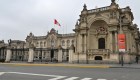 ¿Por qué ocurre este enfrentamiento de poderes en Perú?