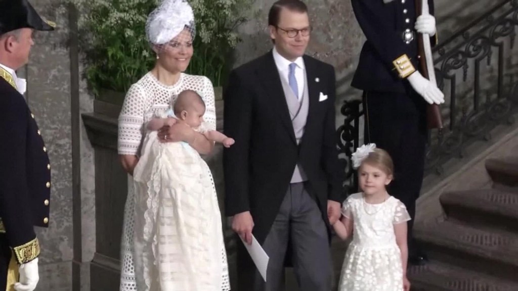 Sweden's king disinherits five of his grandchildren